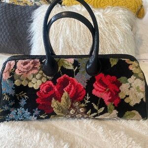 BEAUTIFUL CLEVER CARRIAGE COMPANY NEEDLEPOINT ROSES BAG
